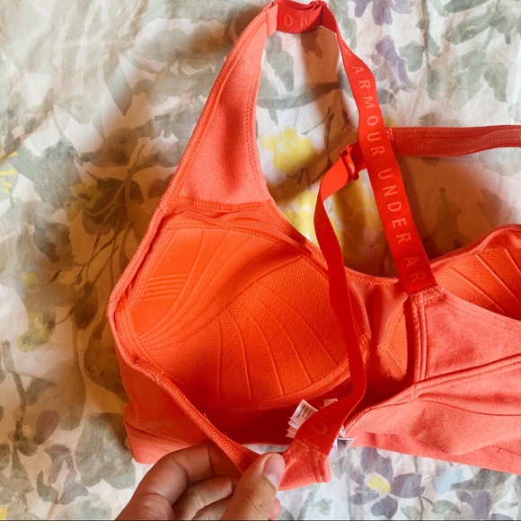 COPY - UNDER ARMOUR hot pink sports bra - Picture 5 of 5